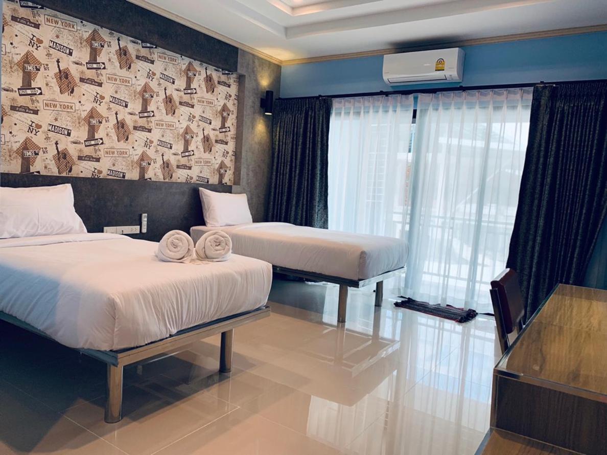 โรงแรมมาลินี Surin Esterno foto