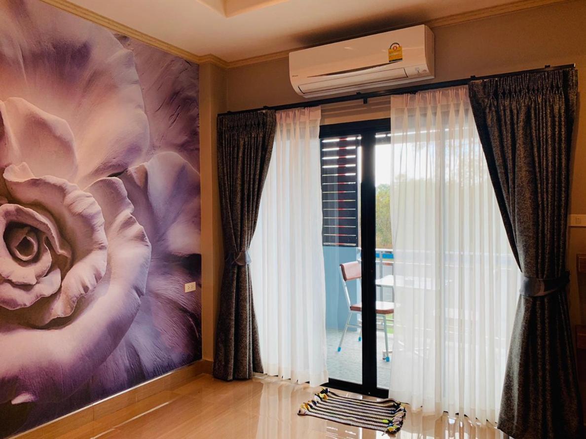 โรงแรมมาลินี Surin Esterno foto